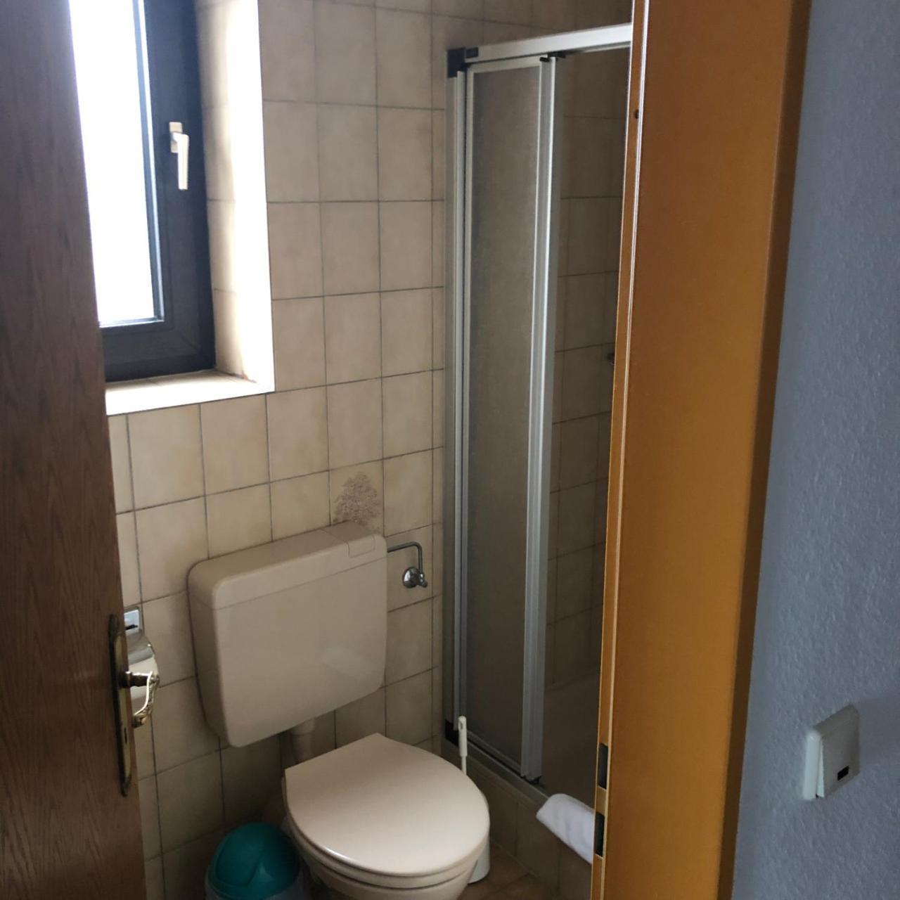 Hotel Garni Schaefer Horrem Exterior foto