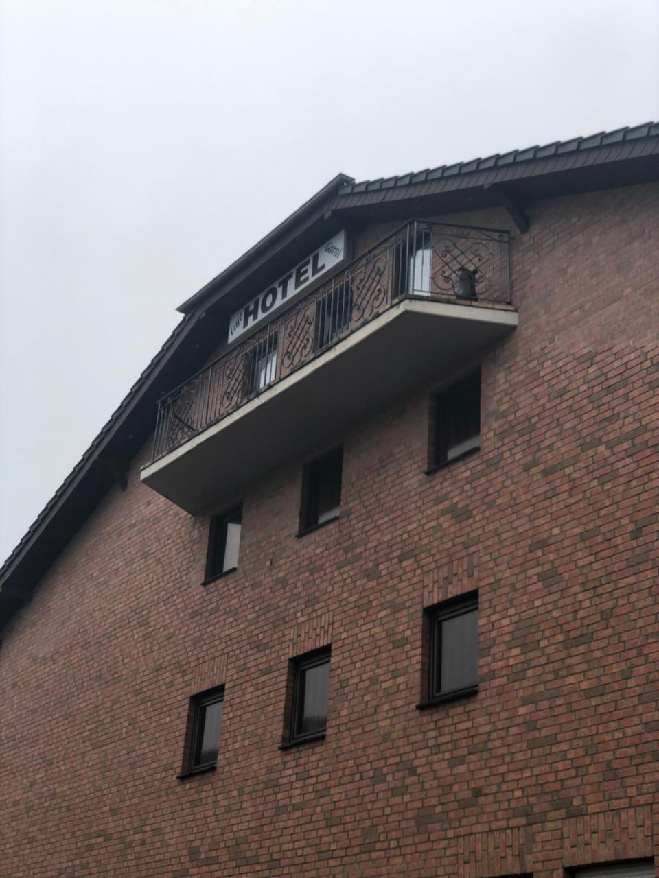Hotel Garni Schaefer Horrem Exterior foto